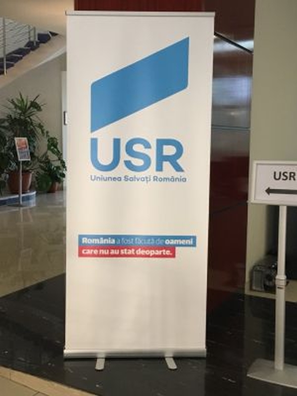 USR cere deschiderea parcării pasajului Basarab