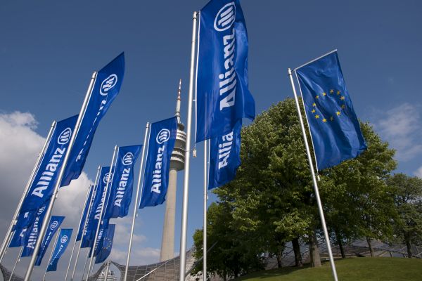 Allianz-Ţiriac preia o parte din asigurările Astra