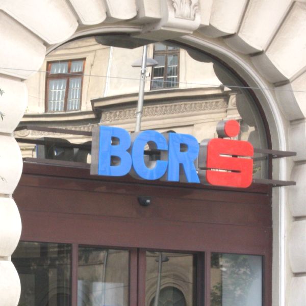 Profitul net al BCR - mai mare cu 130%