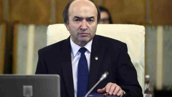 Tudorel Toader (Sursa foto: Twitter)