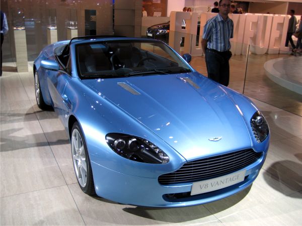 IPO-ul "Aston Martin", subscris în totalitate