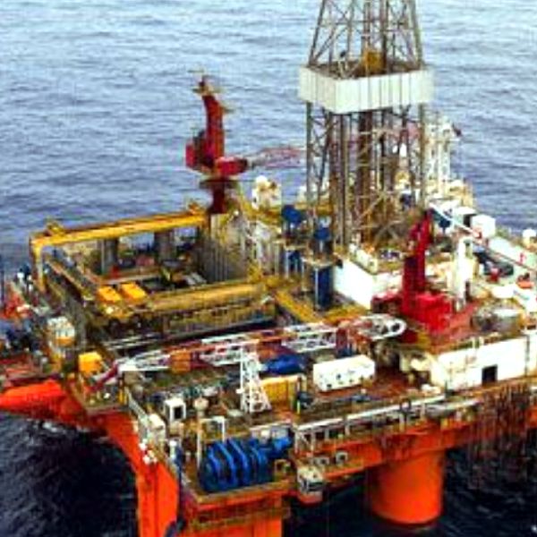 Legea offshore, încă o săptămână la comisii