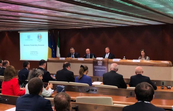 Preşedintele României vizitează Confindustria, la Roma