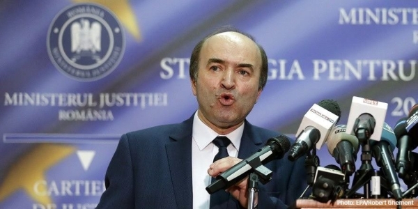 Tudorel Toader (Sursa foto: Twitter)