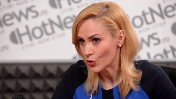 Gabriela Firea (Sursa foto: Twitter)