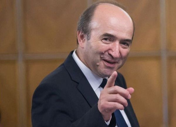 Tudorel Toader (Sursa foto: Twitter)