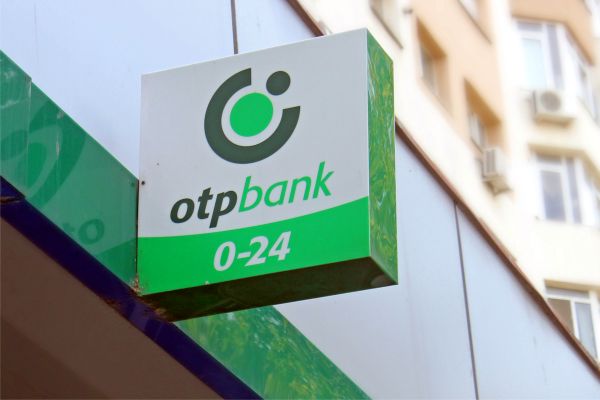 Povestea formularului roz de la OTP Bank