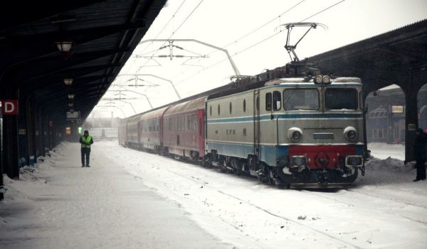 Nu sunt trenuri blocate sau oprite în staţii