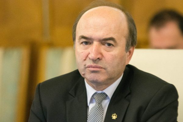 Tudorel Toader (Sursa foto: Twitter)