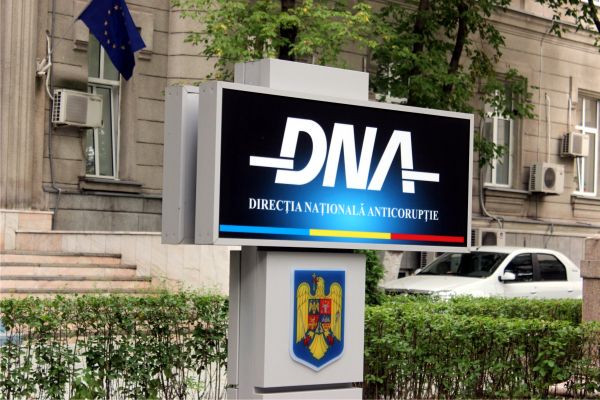 Procurorul-şef adjunct secţie DNA, eliberat din funcţie