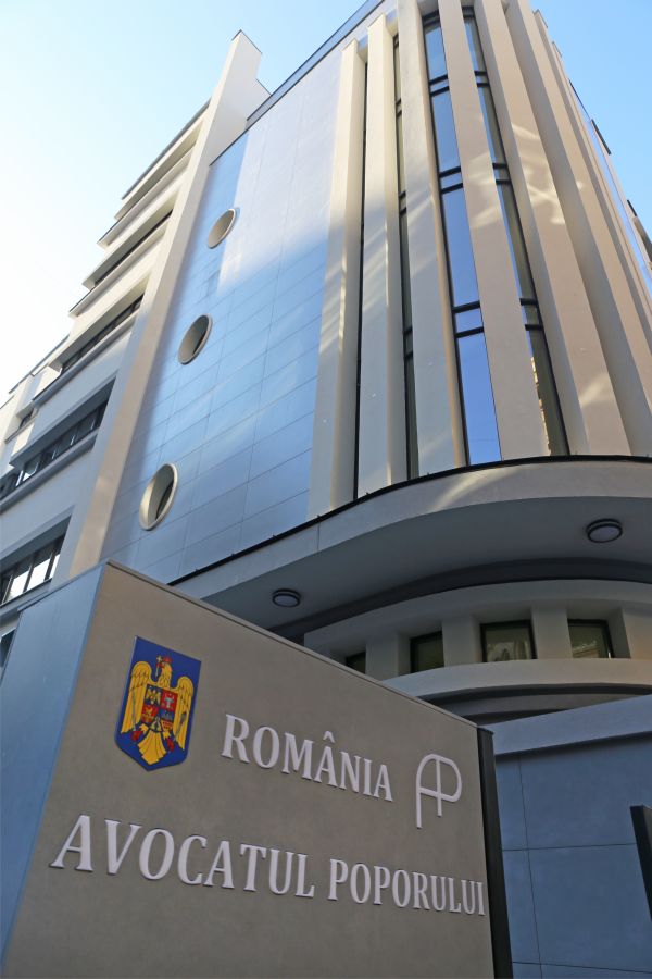 Avocatul Poporului aşteaptă decizia CCR privind pensia specială