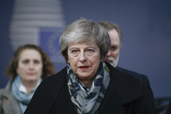 Theresa May vrea noi negocieri de Brexit, dar UE refuză