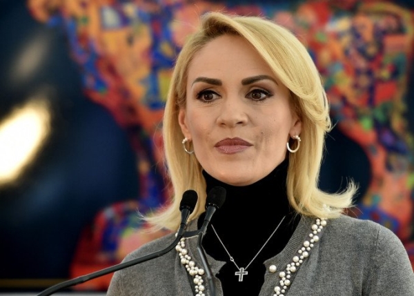 Gabriela Firea (Sursa foto: Twitter)