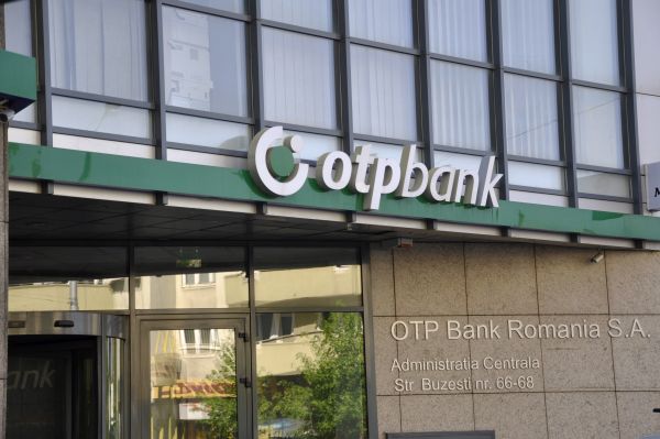 OTP Bank România a încheiat cu FNGCIMM două noi convenţii