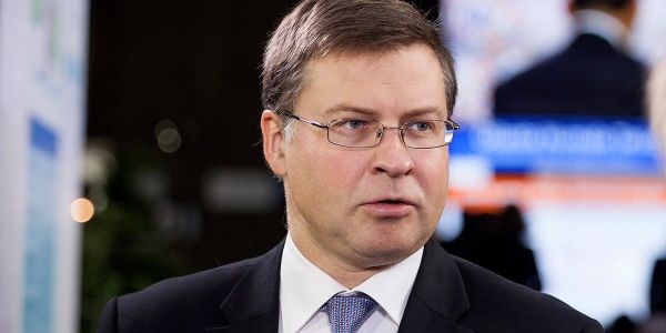 Valdis Dombrovskis (Sursa foto: Twitter)