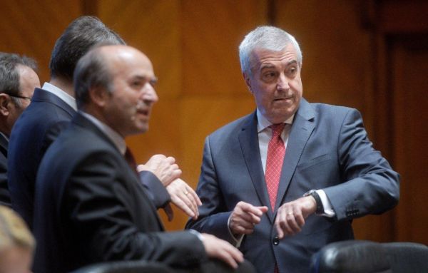 Tudorel Toader şi Călin Popescu-Tăriceanu (Sursa foto: Twitter)