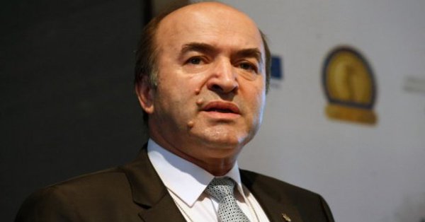 Tudorel Toader (Sursă foto: Twitter)