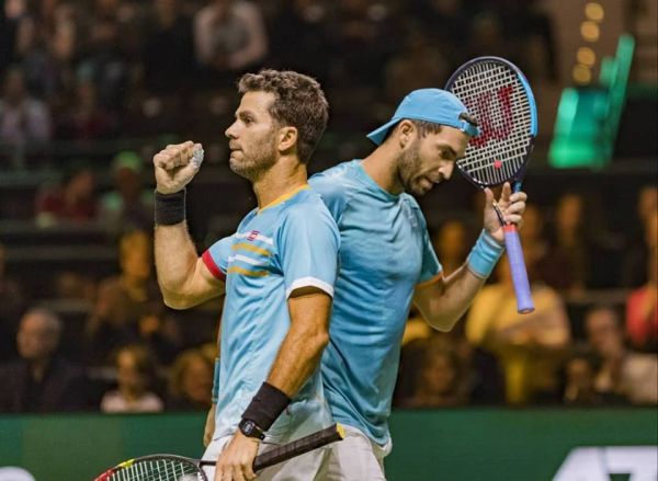 Horia Tecău şi Jean-Julien Rojer (Sursă foto: Facebook)