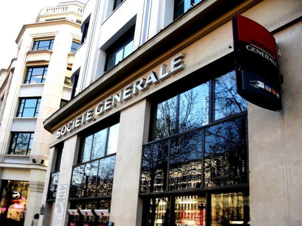 Societe Generale estimează majorarea profiturilor în 2020