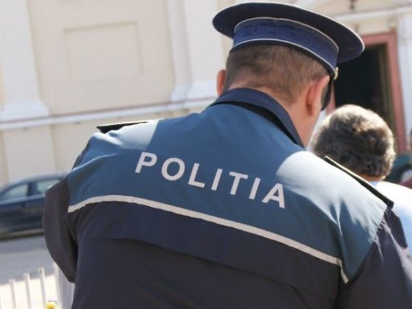 Doi poliţişti din Capitală, condamnaţi la şase ani de închisoare cu executare