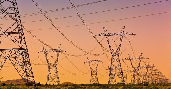 IEA: Progrese mixte în accesul la electricitate 