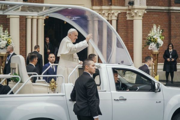 Ultima zi a vizitei Papei Francisc în România