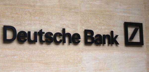 Deutche Bank şi UniCredit, tranzacţii swap transferate din Londra la Frankfurt