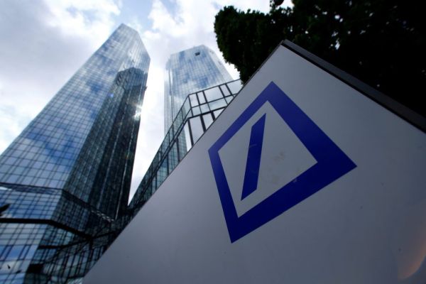 Deutsche Bank va înfiinţa o "bancă rea" cu active de 50 de miliarde de euro