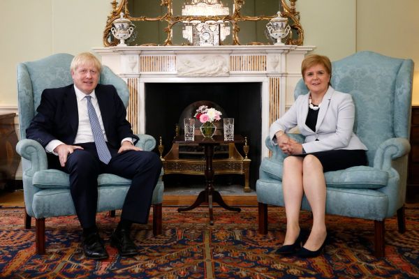 Boris Johnson, Nicola Sturgeon (Sursă foto: Twitter)