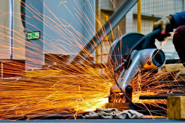 Afacerile din industrie s-au majorat cu 6,2%