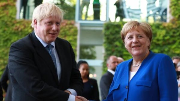 Merkel consideră posibil un acord cu Johnson în 30 de zile