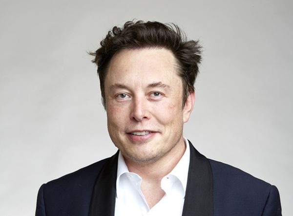 Elon Musk a mai făcut un pas spre Marte