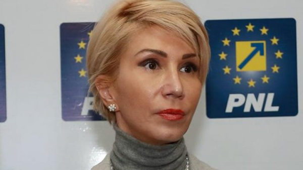 Dacă ar avea un mandat de patru ani, PNL poate să facă "România normală"