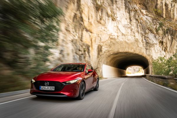 Vânzările Mazda din România au crescut cu 24% 