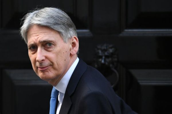 Philip Hammond (Sursa foto: Twitter)