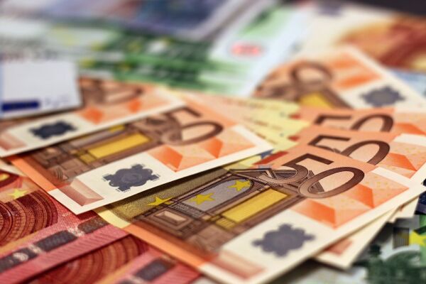 Italia salvează Banca Popolare di Bari cu 900 milioane euro