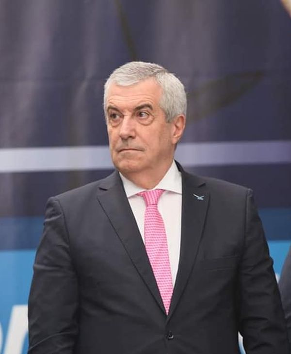 Călin Popescu Tăriceanu: "Corupţia este un fenomen care trebuie combătut zi de zi, ceas de ceas. Trebuie combătută de noi toţi şi nu doar de câţiva aleşi de sistem şi puşi pe un soclu de pe care taie şi spânzură".