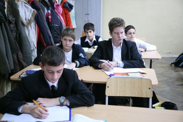 Coaliţia pentru Educaţie militează pentru vacanţe mai scurte