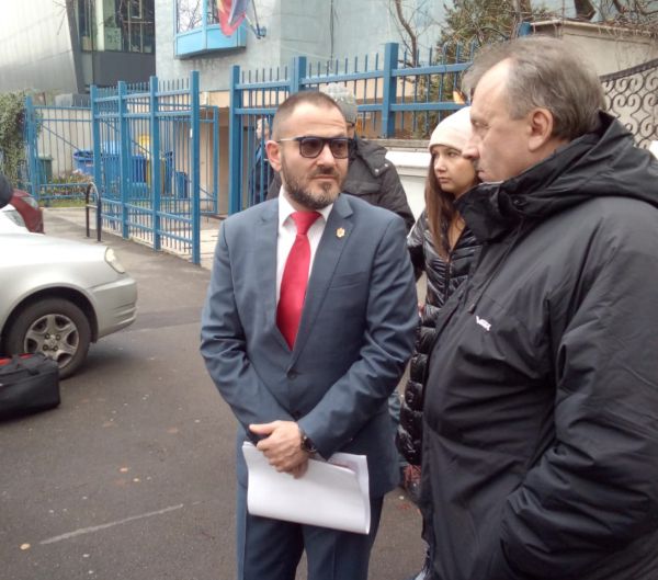 Falşii comisari ANPC desfăşoară activităţi ilegale de control