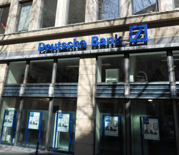 Pierderi de peste 5 miliarde de euro pentru Deutsche Bank, în 2019