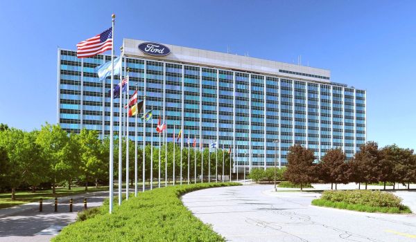 Ford, pierderi de trei miliarde de dolari din capitalizarea bursieră 