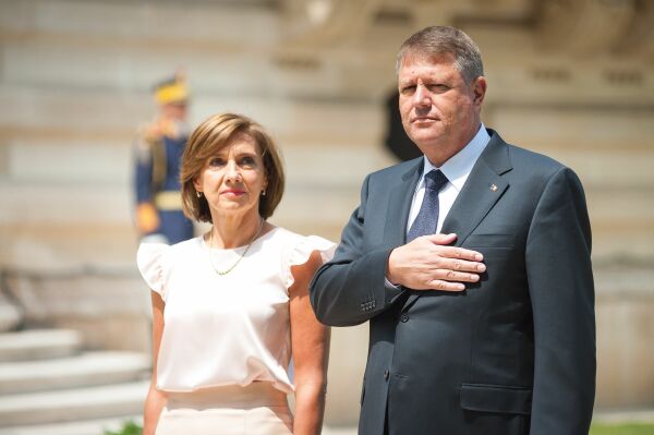 Familia Iohannis scapă de dosarul de la Parchetul General