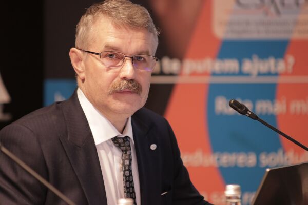 LIVIU FENOGHEN, DIRECTORUL CSALB.