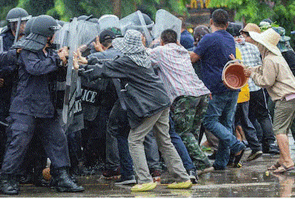 Proteste violente în Statele Unite ale Americii