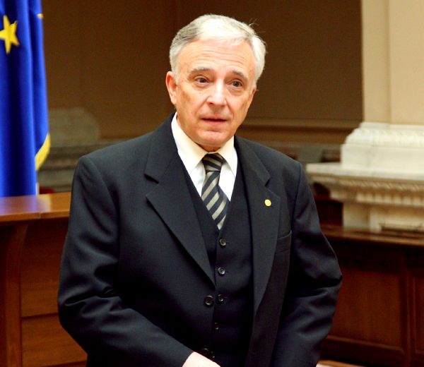 MUGUR ISĂRESCU