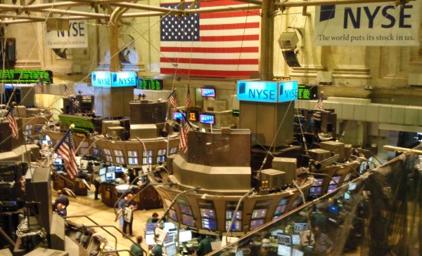 NYSE - liderul IPO-urilor americane, în privinţa sumelor atrase