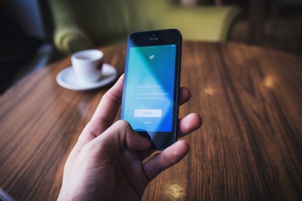 Twitter acuză un atac coordonat asupra sistemelor sale informatice