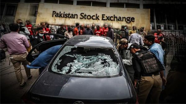 Terrorist attack at the biggest stock exchange in Pakistan