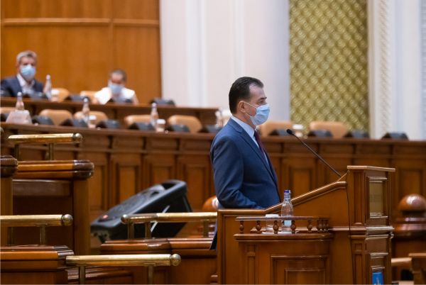 "Reprezentanţii Guvernului au încălcat toate regulile impuse cetăţenilor'