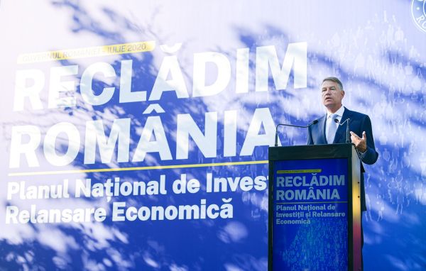 Klaus Iohannis a promulgat legea prin care Diaspora poate vota pe parcursul a două zile